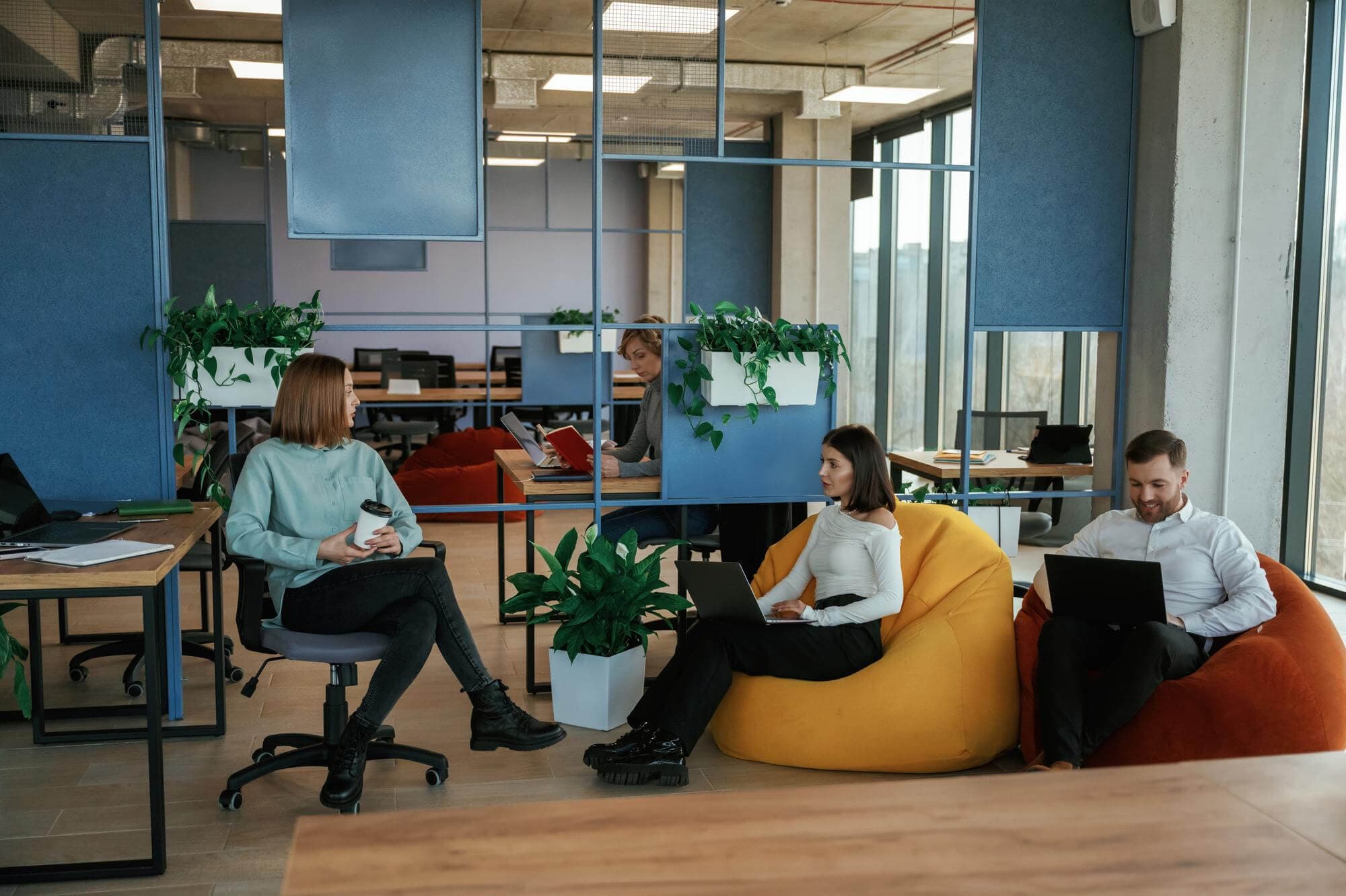 Creating a Productive Environment When Working in an Office