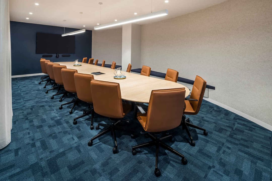 20 person meeting room at Workspace365