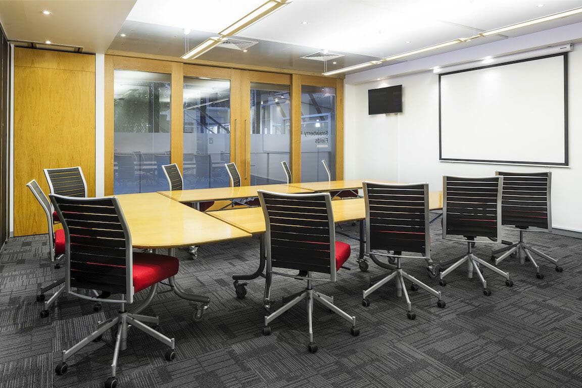 Strawberry Fields meeting rooms for up to 10 people at Workspace365